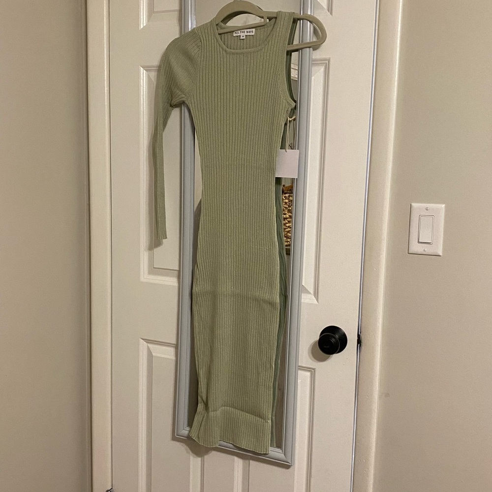 NWT - REVOLVE sage green asymmetrical sleeve fitted dress